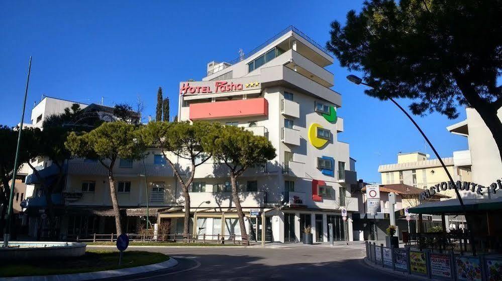 帕夏酒店 利尼亚诺萨比亚多罗 外观 照片